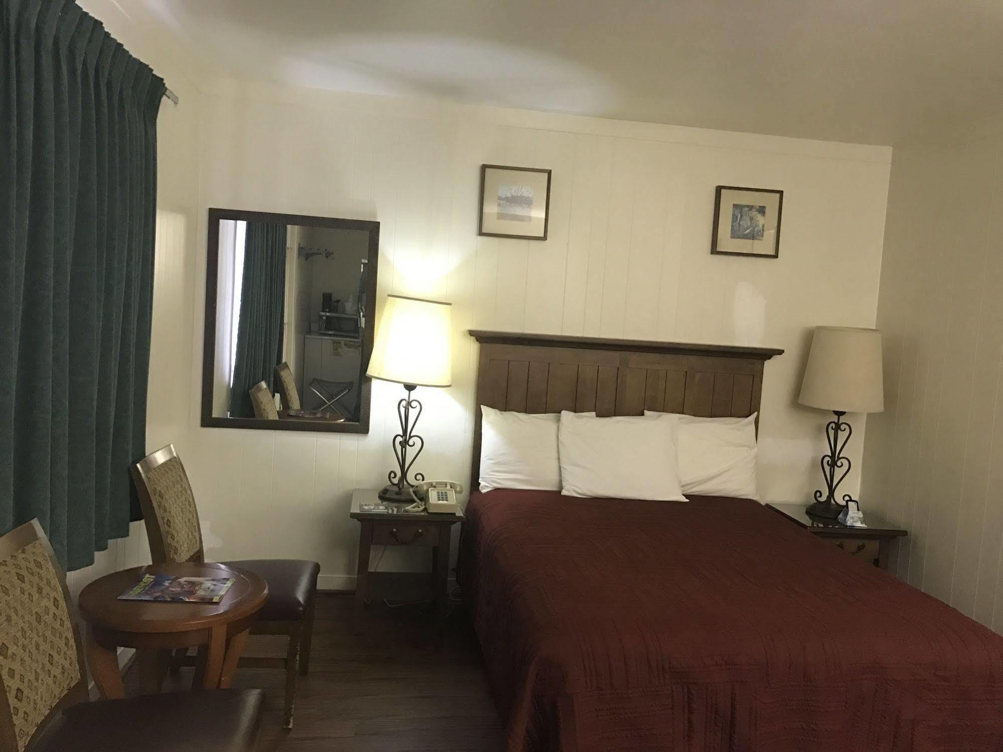 Canyonlands Motor Inn 몬티첼로 외부 사진