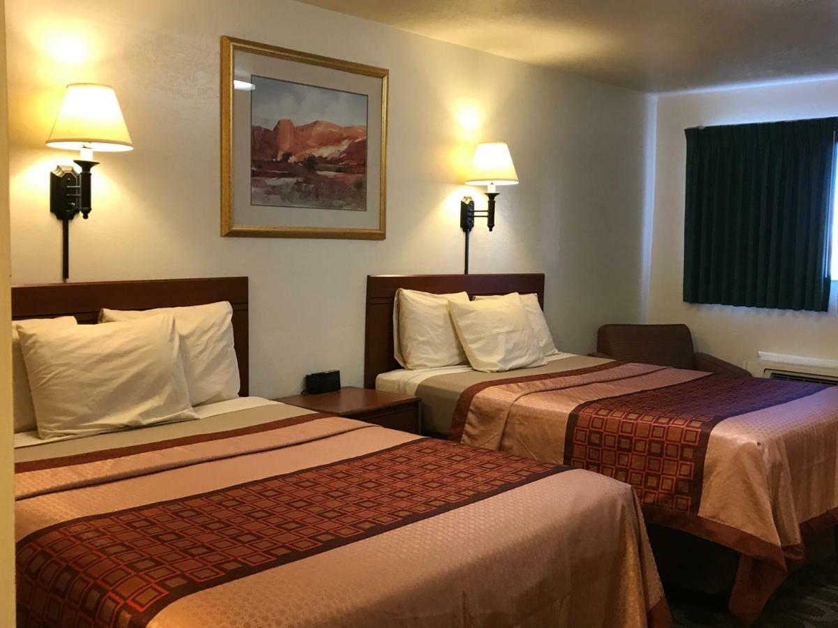 Canyonlands Motor Inn 몬티첼로 외부 사진